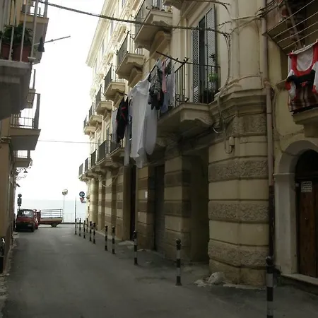 Casa Leonardo דירה *